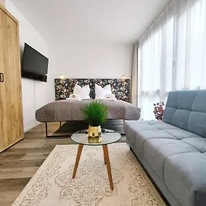 https://apt-design-fr-bis-zu-4-2-og.nuremberg-hotels.org